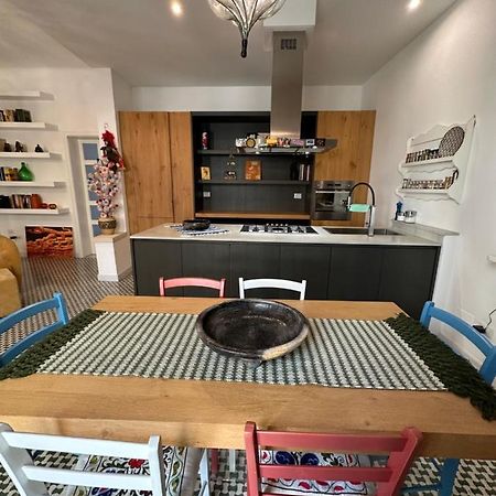 Charming Apt With Baroque View - 레체 외부 사진